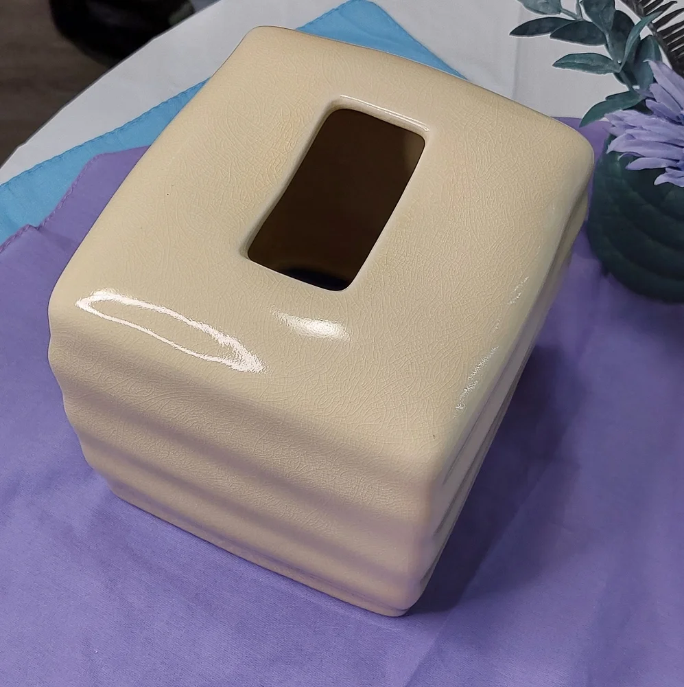 Woodland Ceramic Crackle Glaze Tissue Box Cover